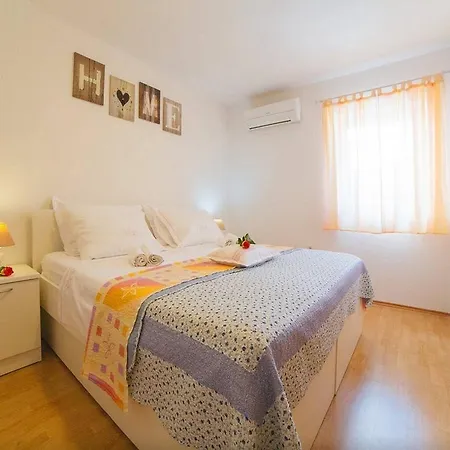 Pro Patria Appartement *
